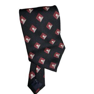 VTG Burberry London Mens Tie 3D Black Geometric 100% Silk Tie
